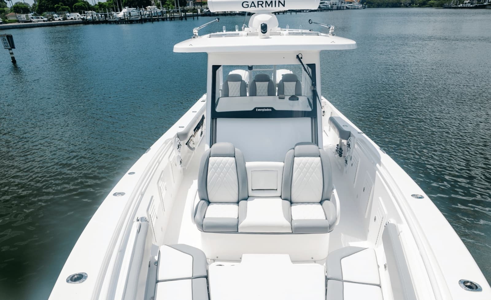 2024 Everglades 365CC - Photo 10