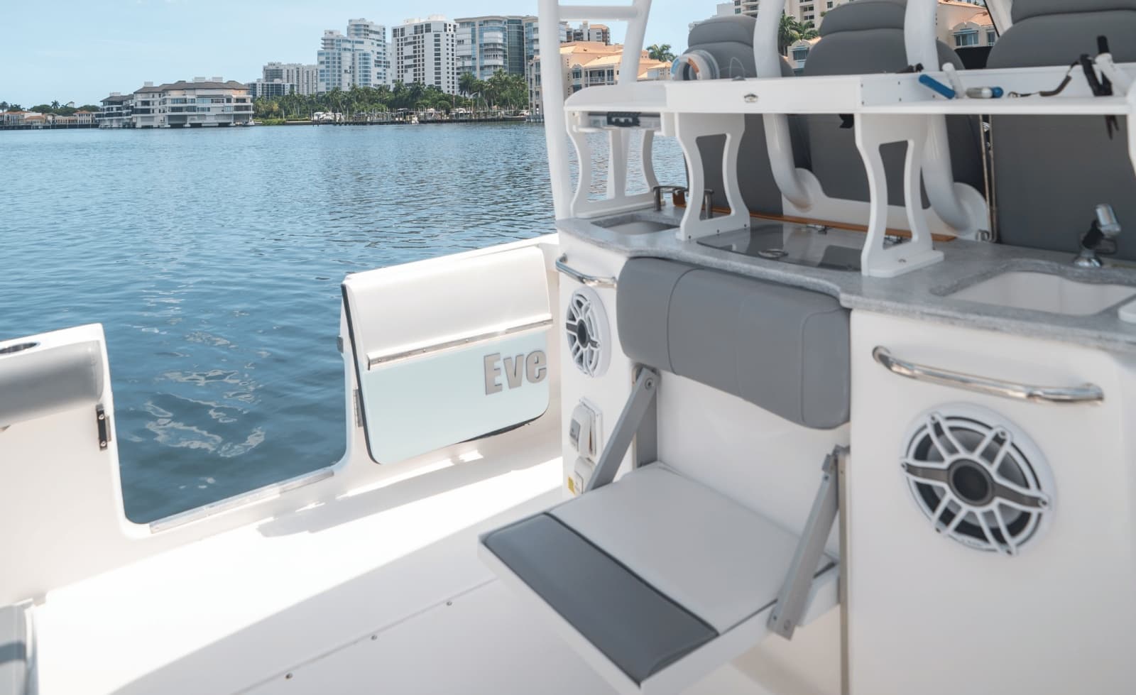 2024 Everglades 365CC - Photo 24