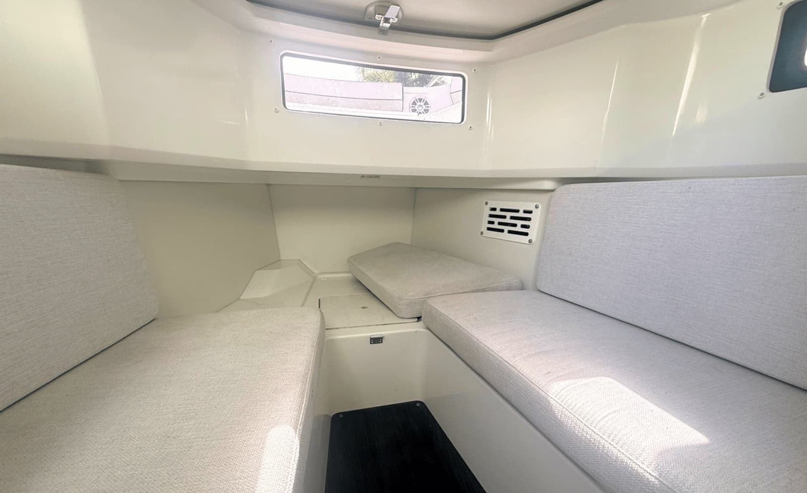 2024 Jeanneau Leader 10.5CC - Photo 52