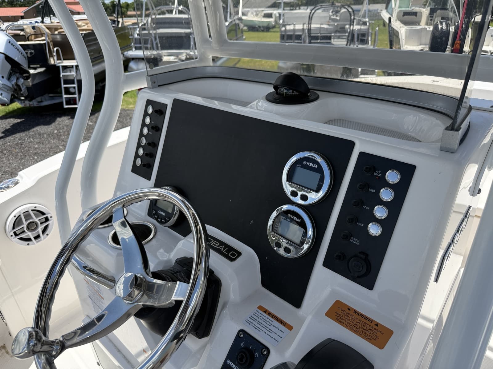 2024 Robalo R180 - Photo 9