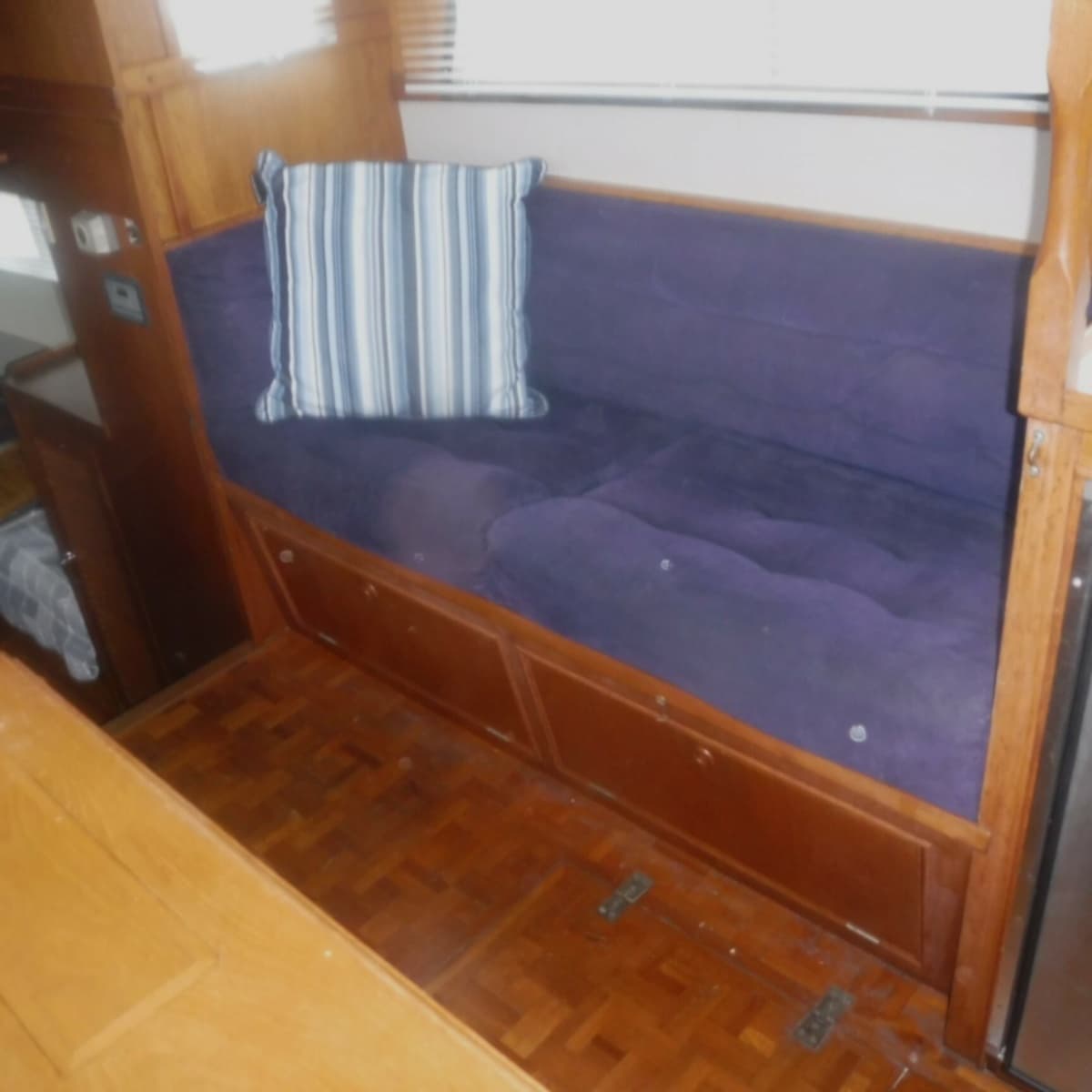 1983 Grand Banks Classic 36 - Photo 23