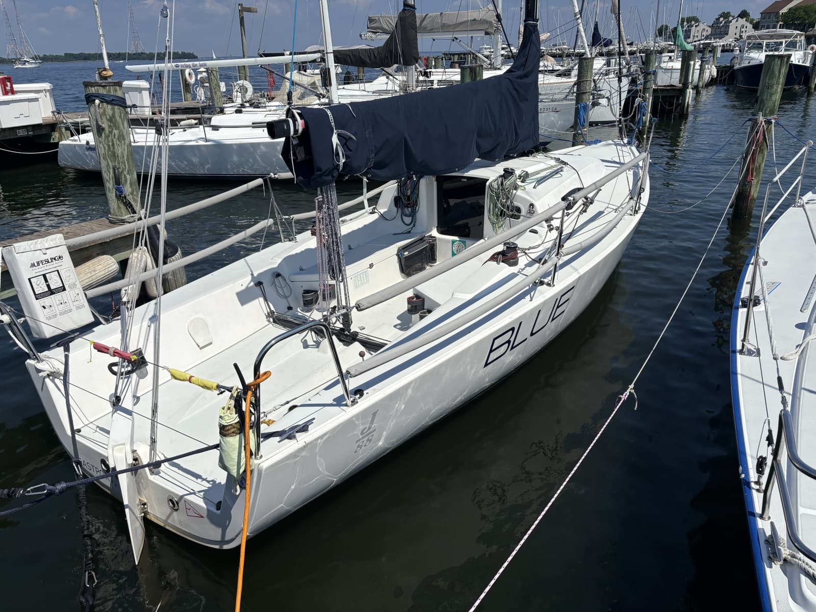 2015 J Boats J/88 - Photo 15