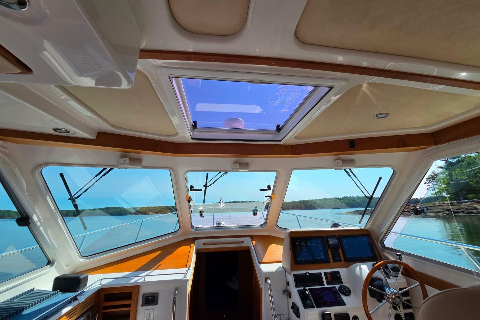 2018 Back Cove 37 - Photo 15
