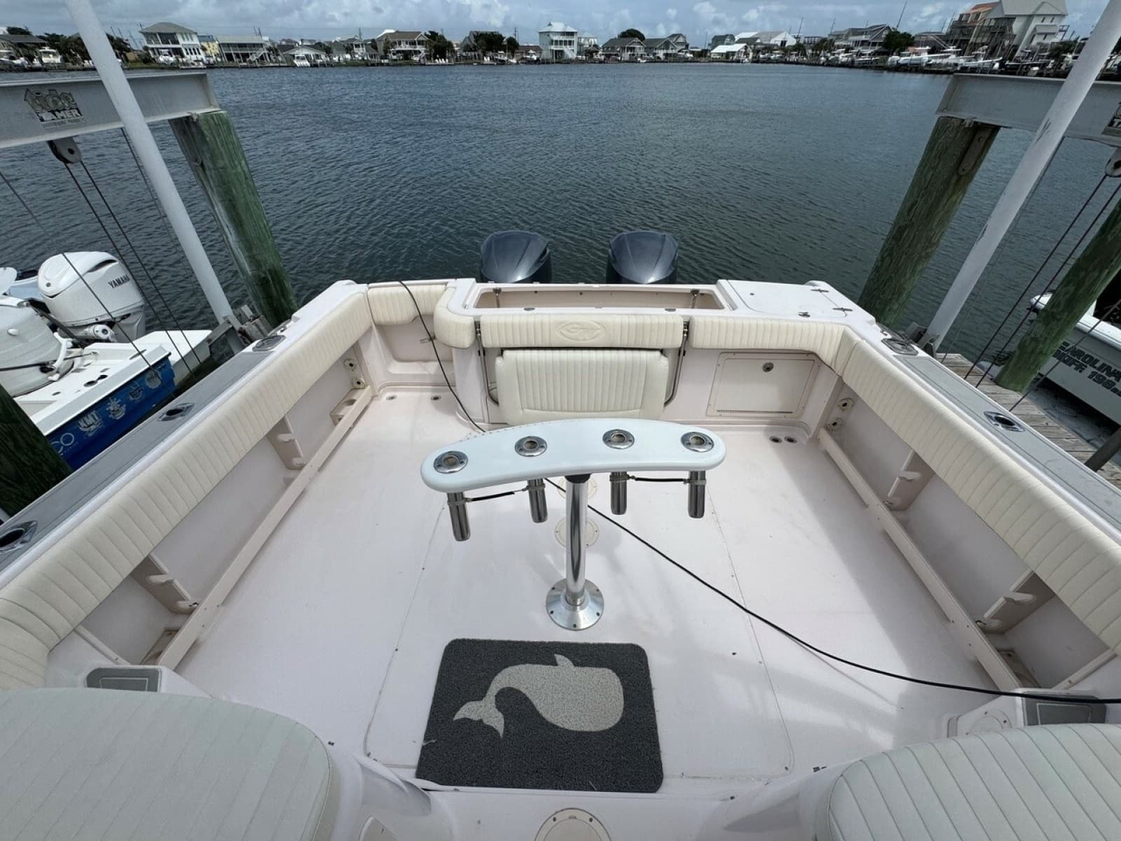 2003 Grady-White 330 Express - Photo 8