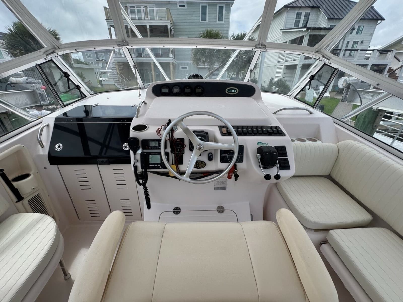 2003 Grady-White 330 Express - Photo 12