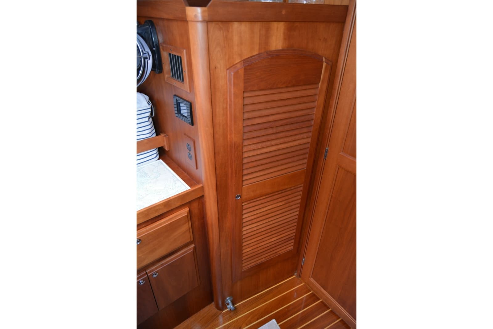 2002 Sabre 402 - Photo 76