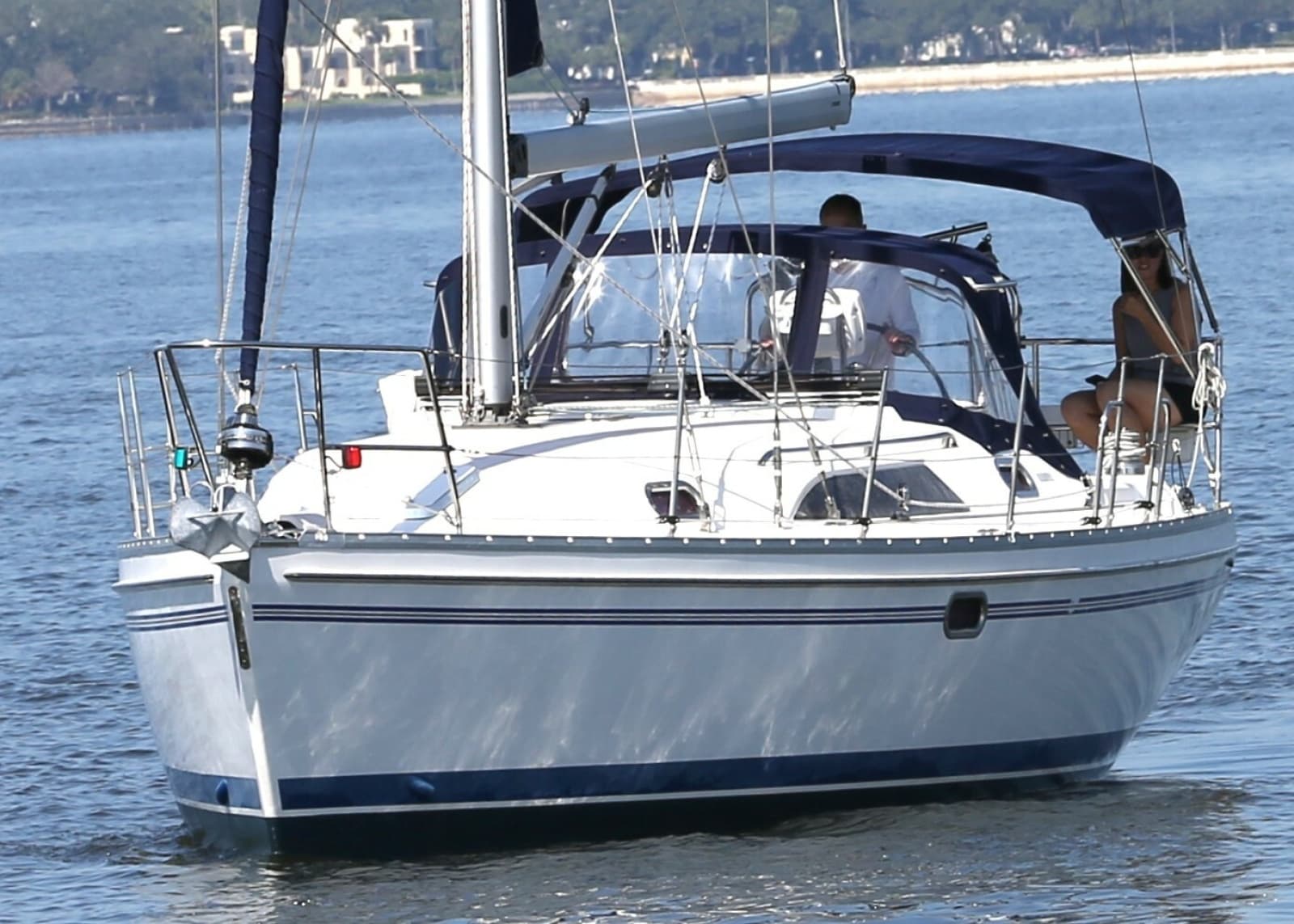 2011 Catalina 355 - Photo 4
