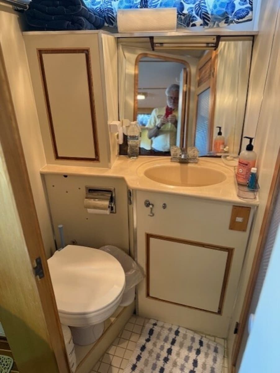 1990 Vista Sun Deck Trawler - Photo 20