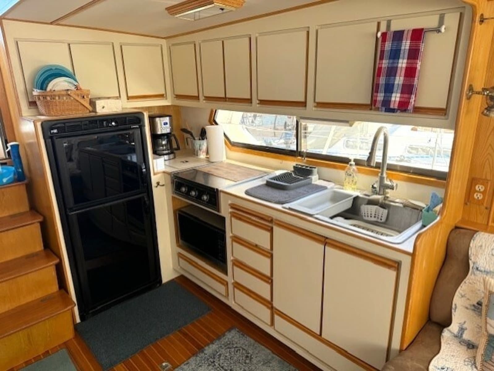 1990 Vista Sun Deck Trawler - Photo 12