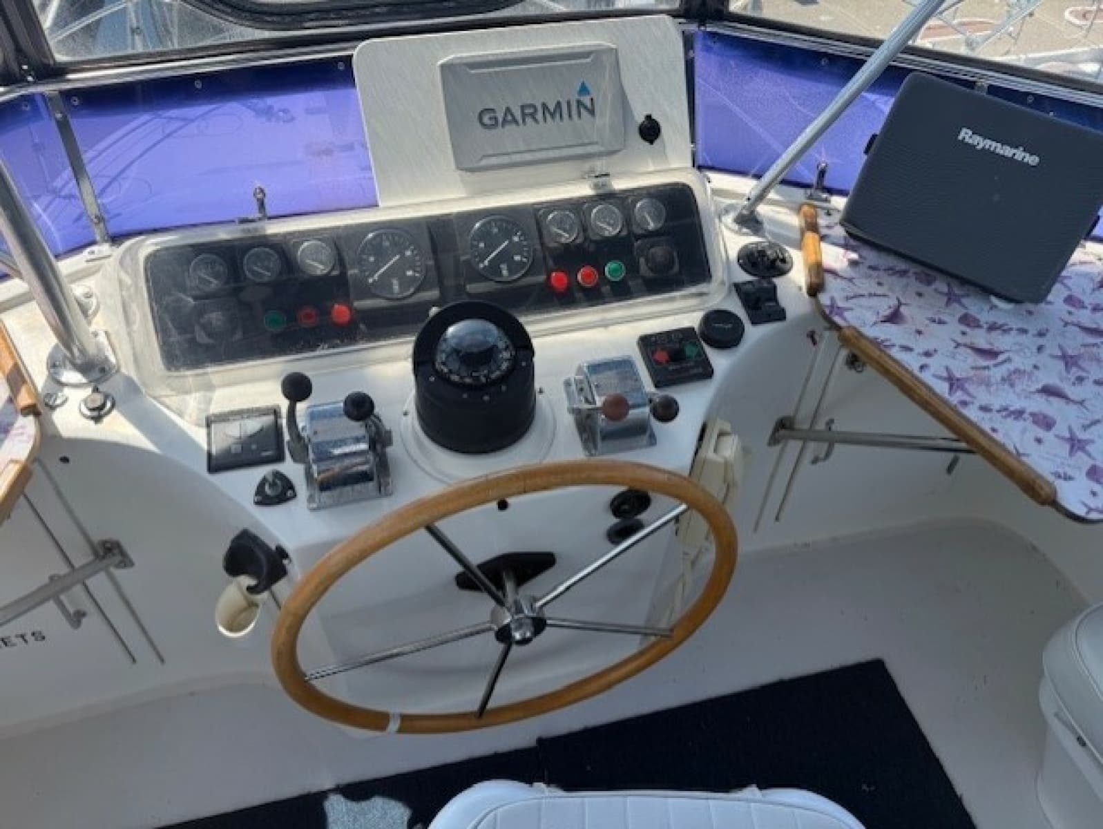 1990 Vista Sun Deck Trawler - Photo 6