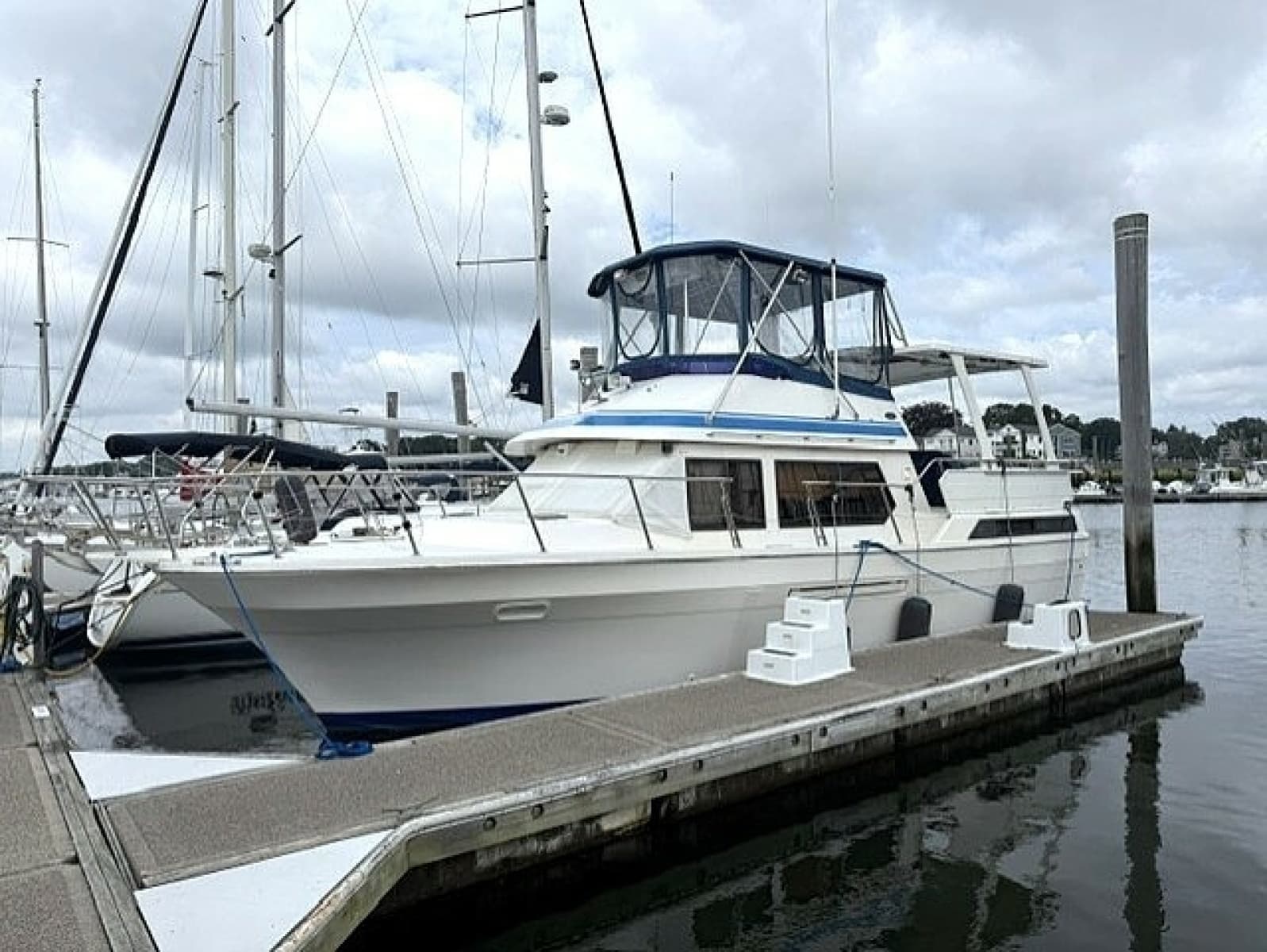 1990 Vista Sun Deck Trawler - Photo 3