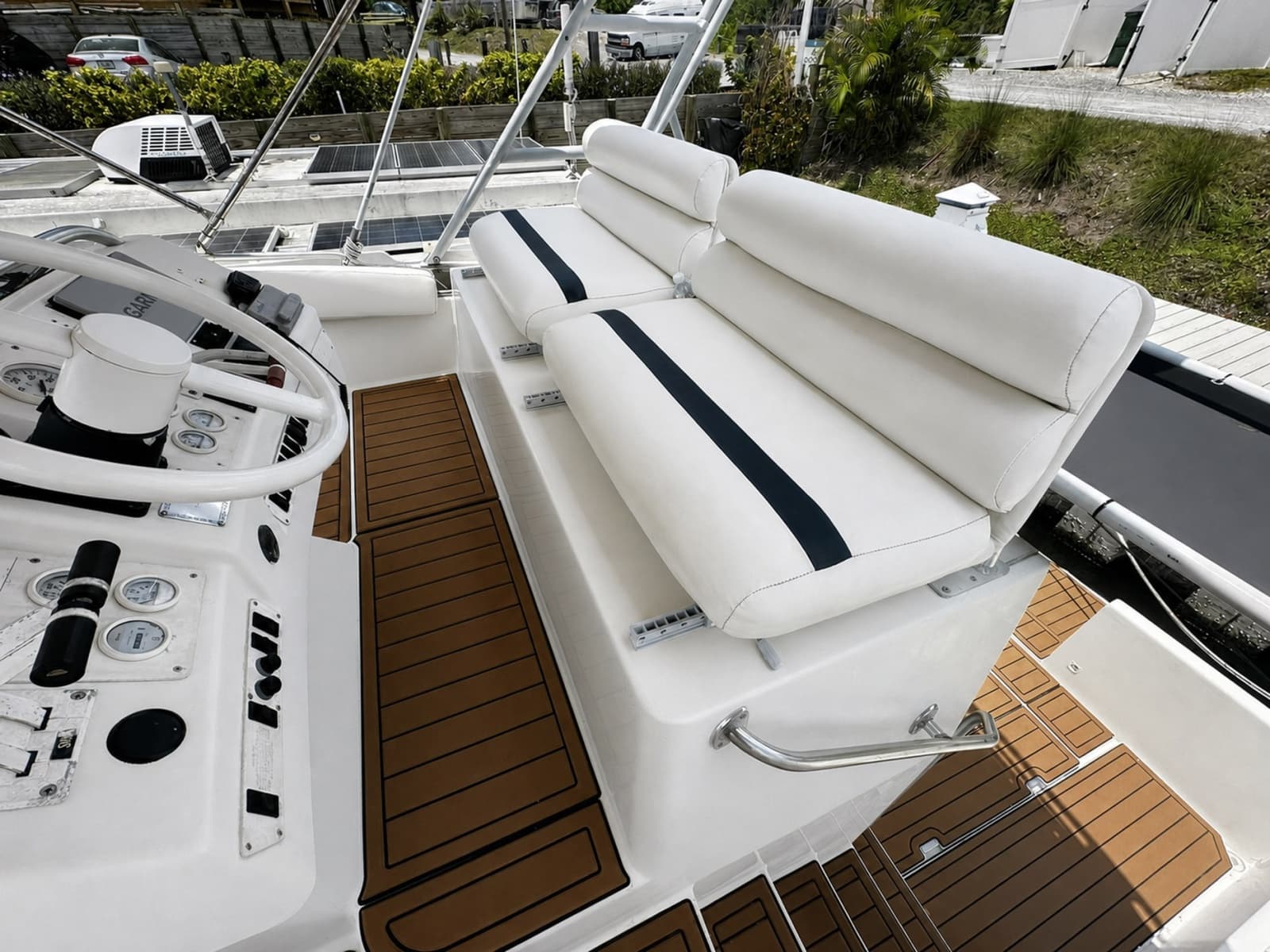 1995 Mainship 40 Sedan Bridge - Photo 13