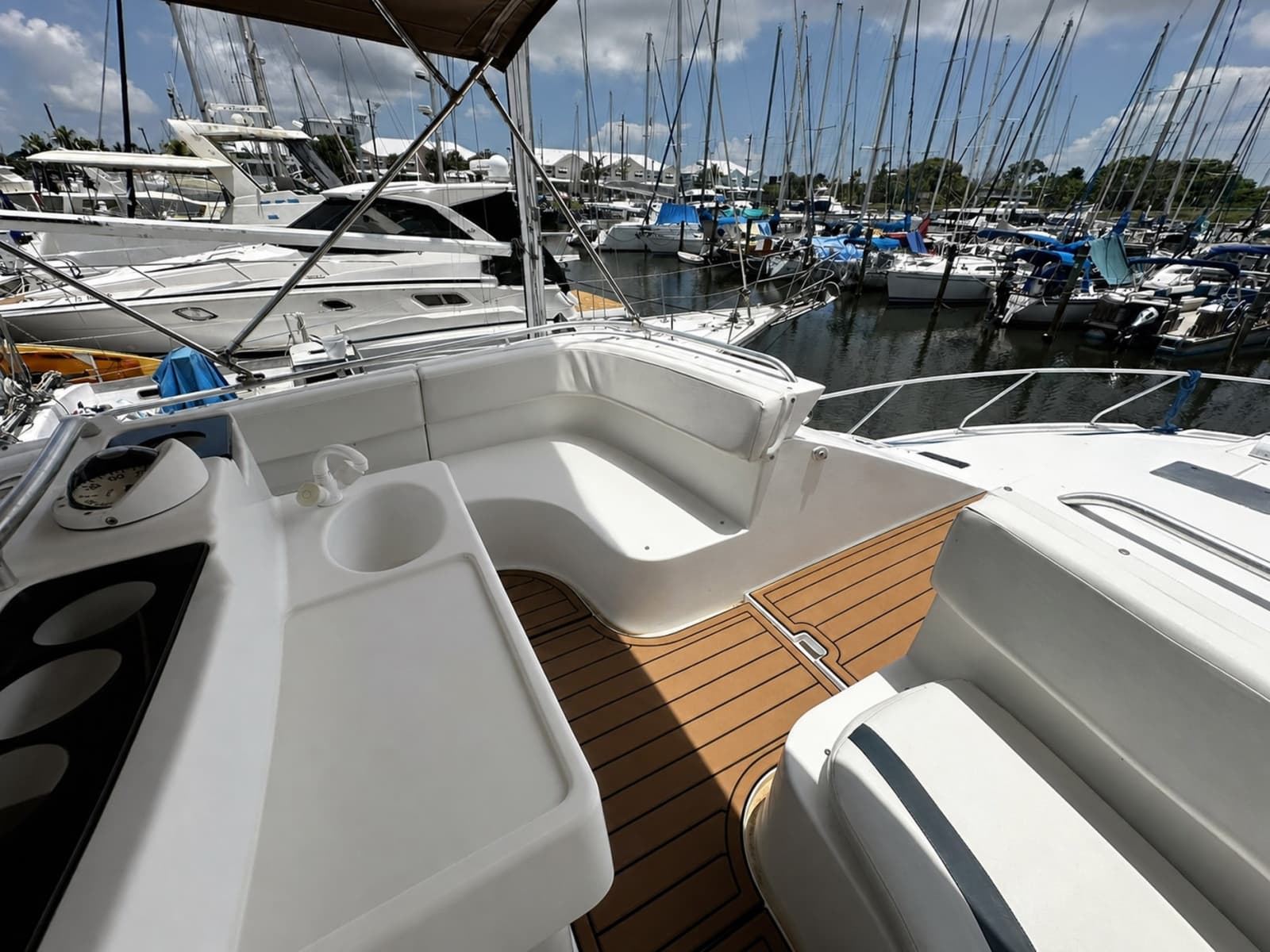 1995 Mainship 40 Sedan Bridge - Photo 16