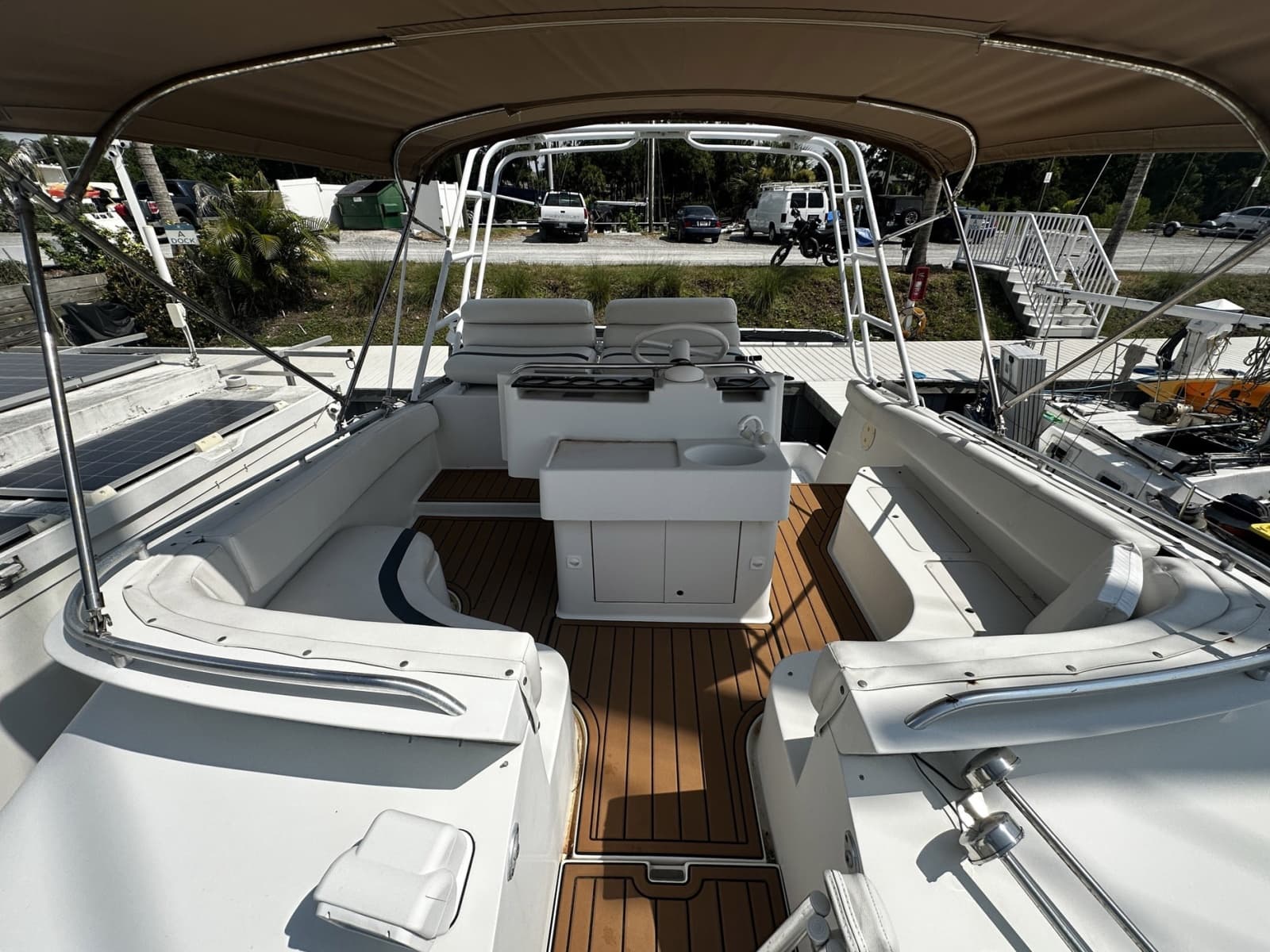 1995 Mainship 40 Sedan Bridge - Photo 10