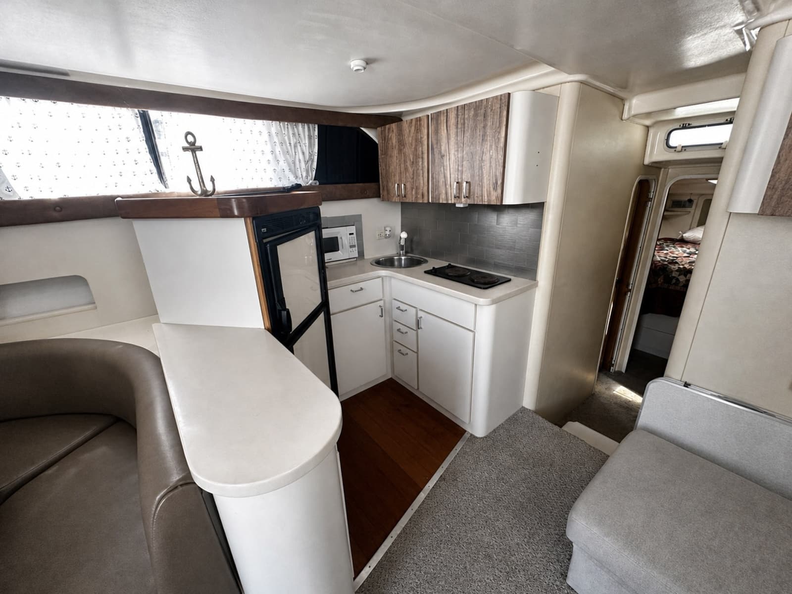 1995 Mainship 40 Sedan Bridge - Photo 21
