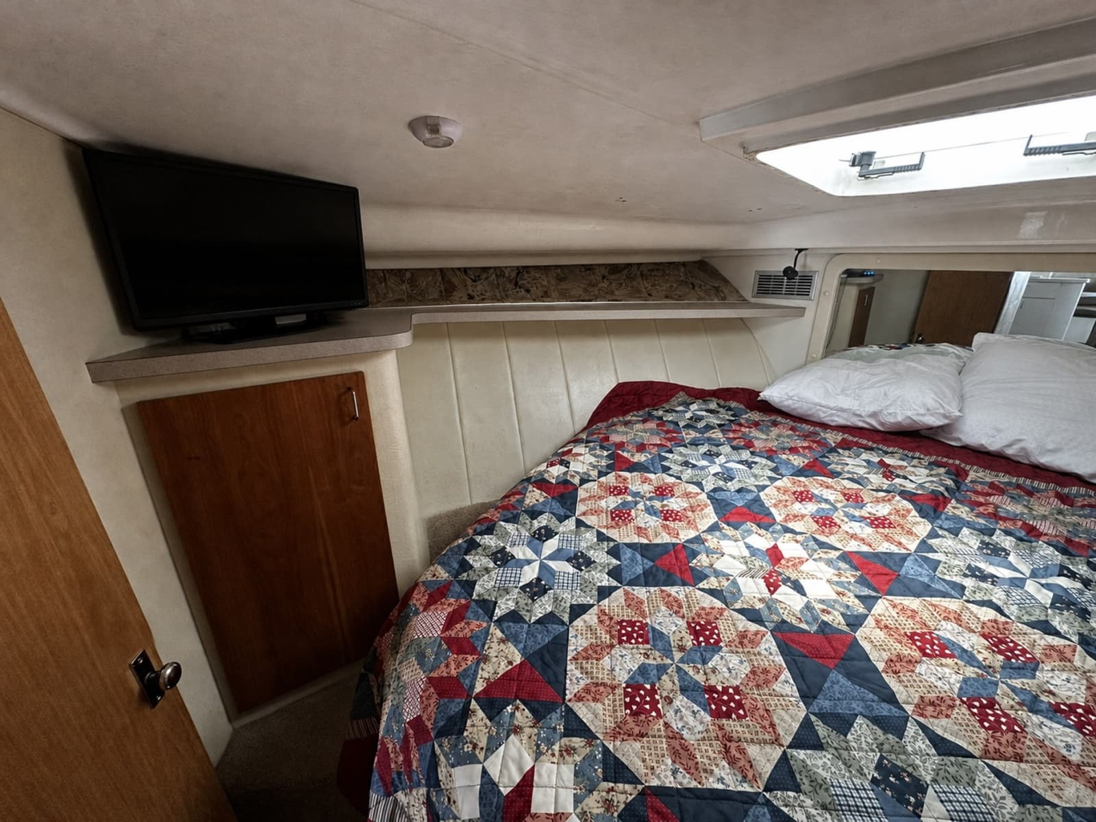 1995 Mainship 40 Sedan Bridge - Photo 25