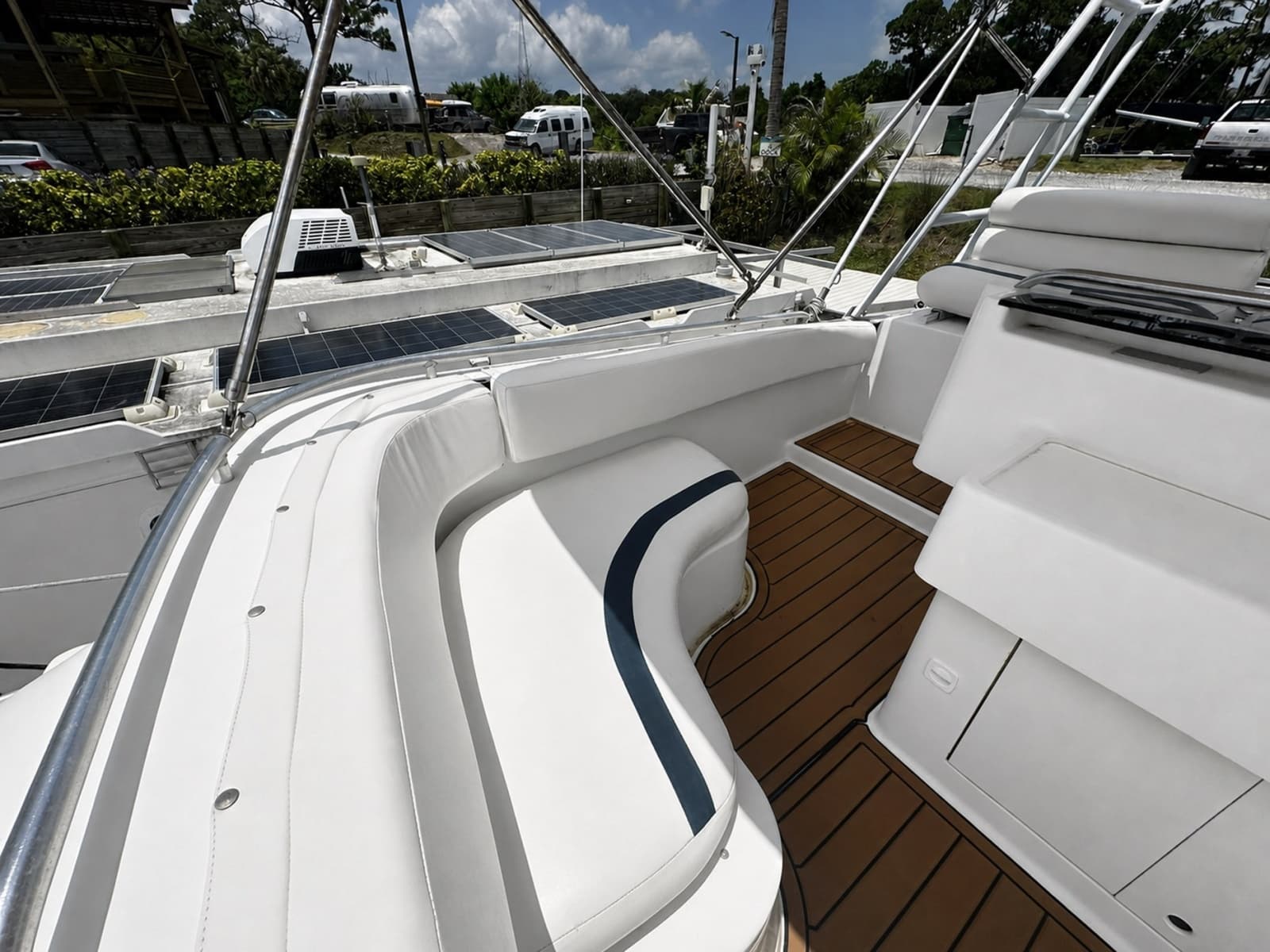 1995 Mainship 40 Sedan Bridge - Photo 15
