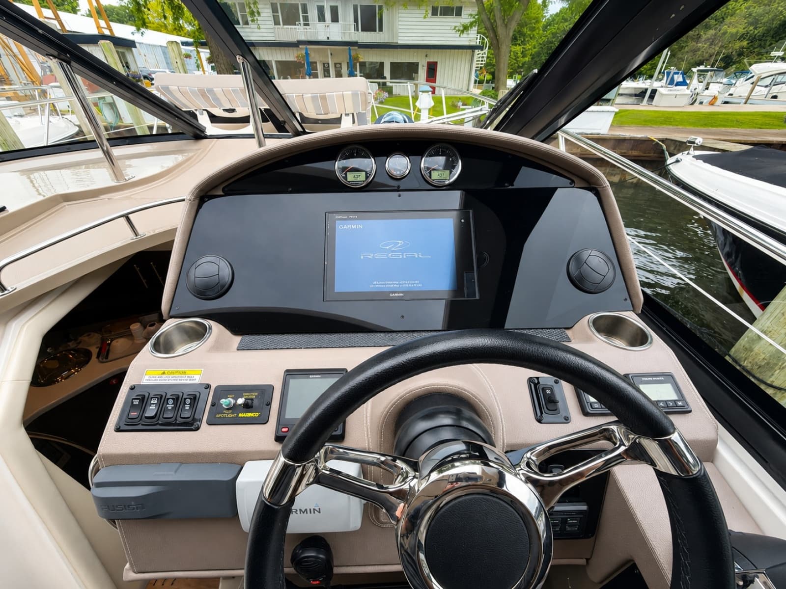 2016 Regal 42 Sport Coupe - Photo 27
