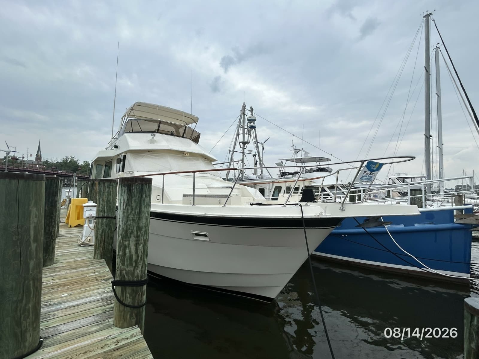 1987 Hatteras  - Photo 3