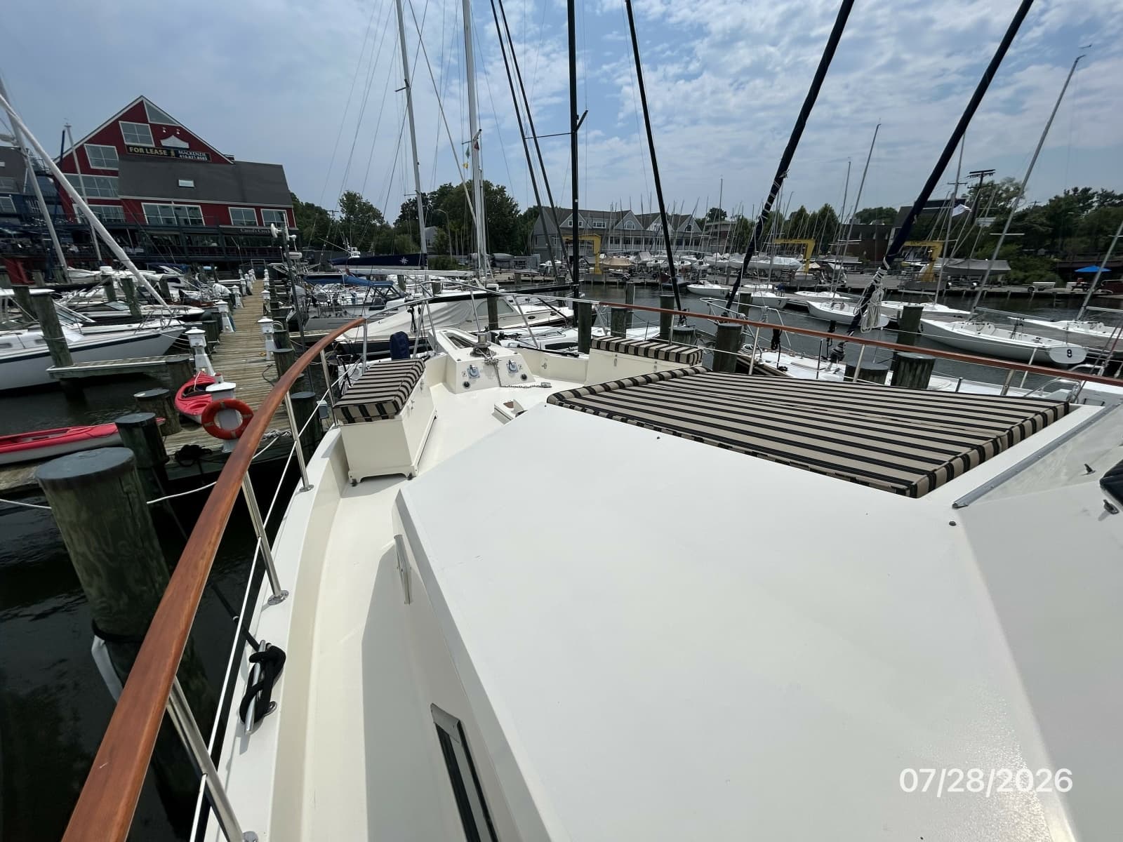 1987 Hatteras  - Photo 6