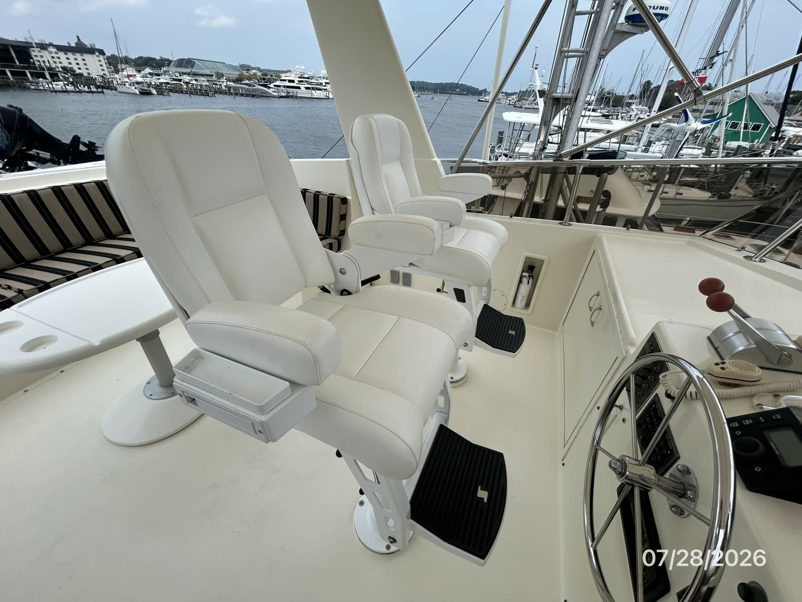 1987 Hatteras  - Photo 19
