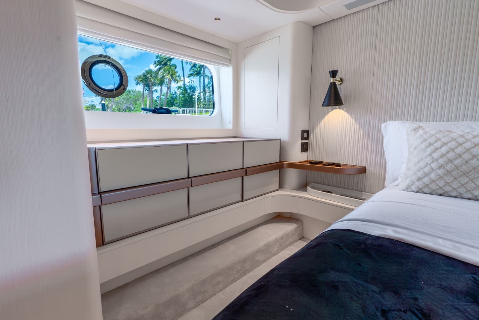 2023 Azimut Magellano 66 - Photo 11