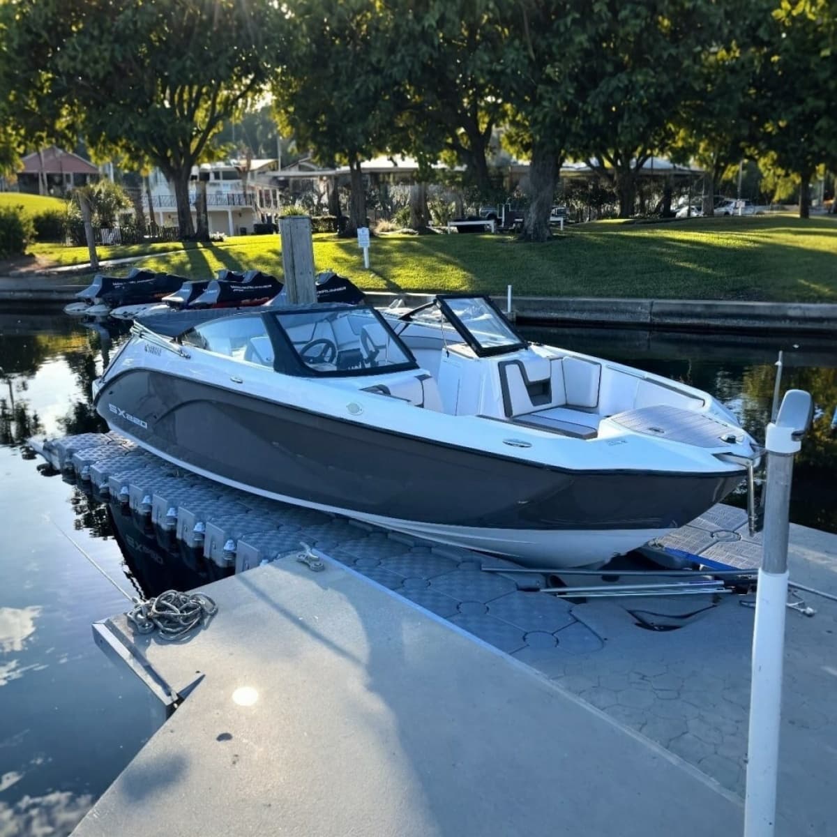 2023 Yamaha Boats SX220 - Photo 1