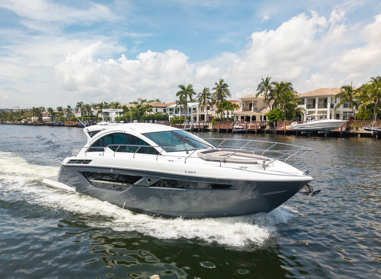 2023 Cruisers Yachts 50 C - Photo 7