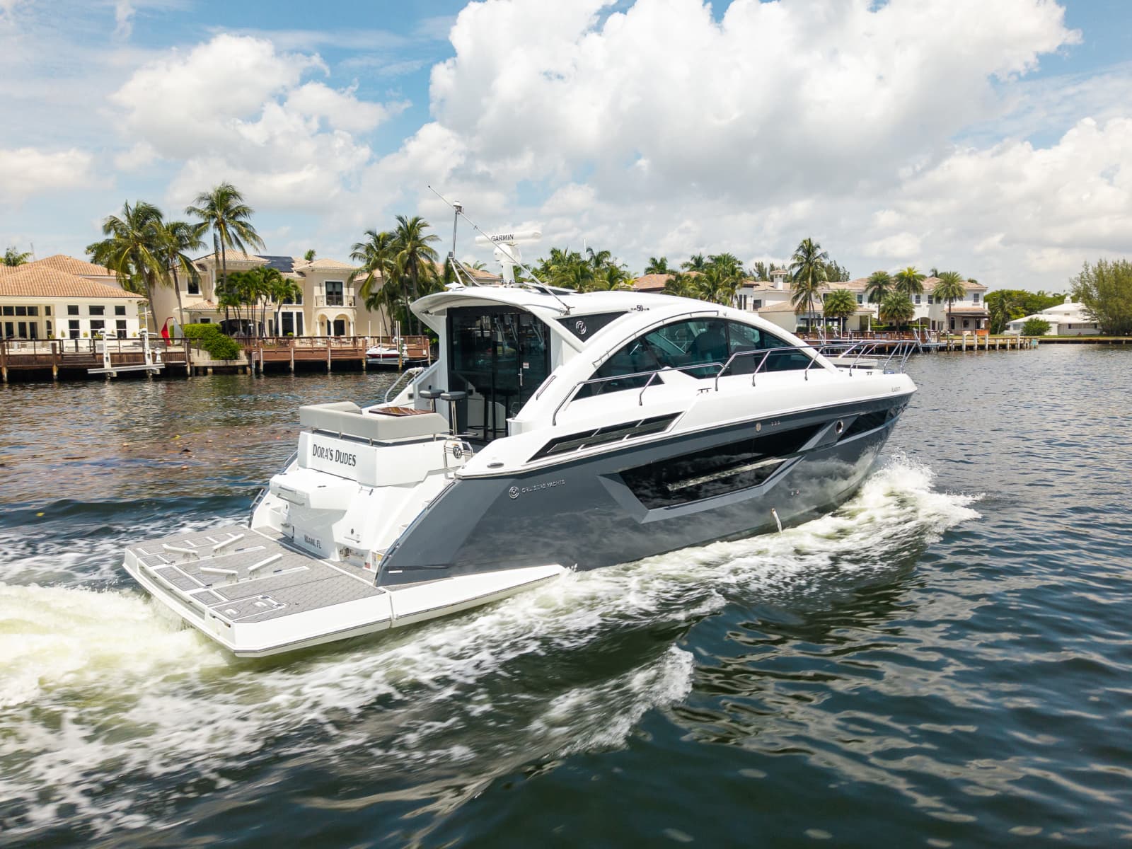 2023 Cruisers Yachts 50 C - Photo 6