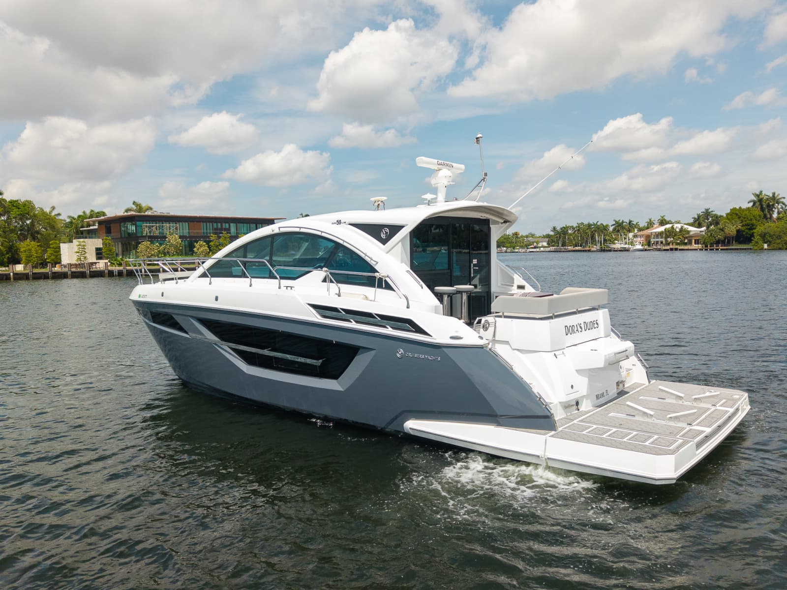 2023 Cruisers Yachts 50 C - Photo 10