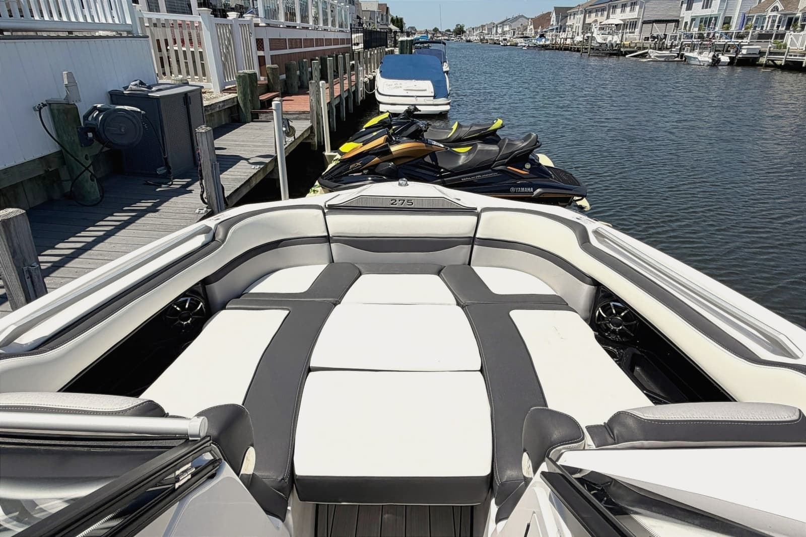 2023 Yamaha Boats 275SE - Photo 19