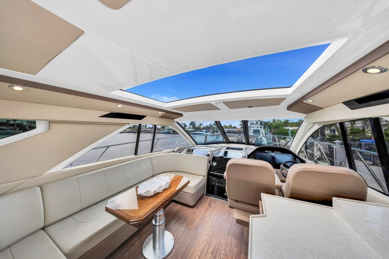 2017 Regal 53 Sport Coupe - Photo 46
