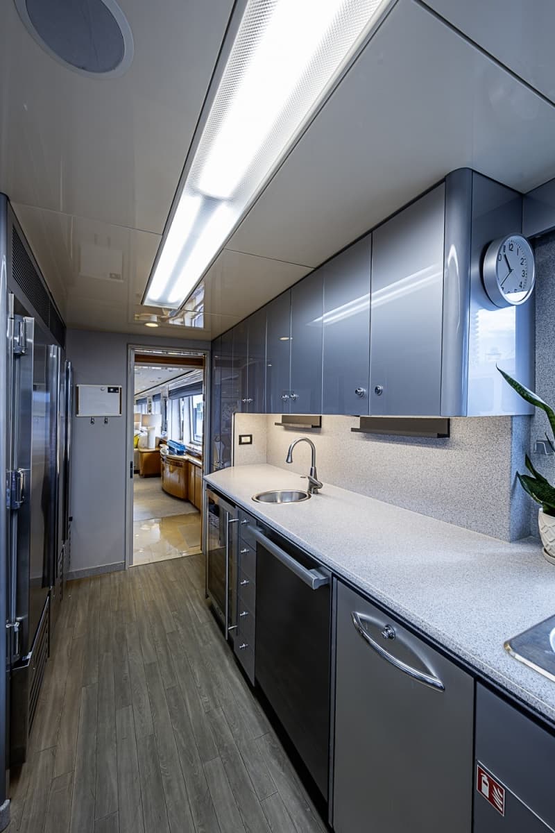 1997 Delta Marine Tri-Deck Motor Yacht - Photo 14