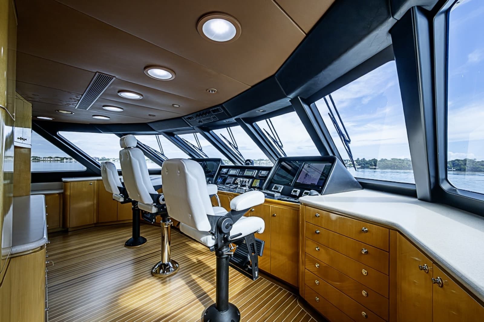 1997 Delta Marine Tri-Deck Motor Yacht - Photo 51