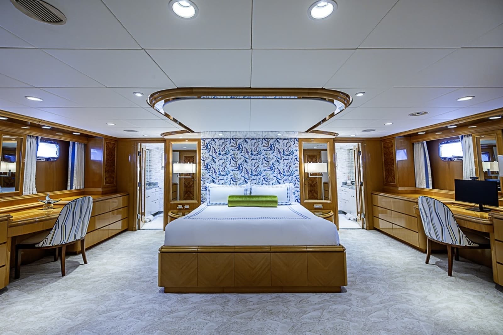 1997 Delta Marine Tri-Deck Motor Yacht - Photo 20