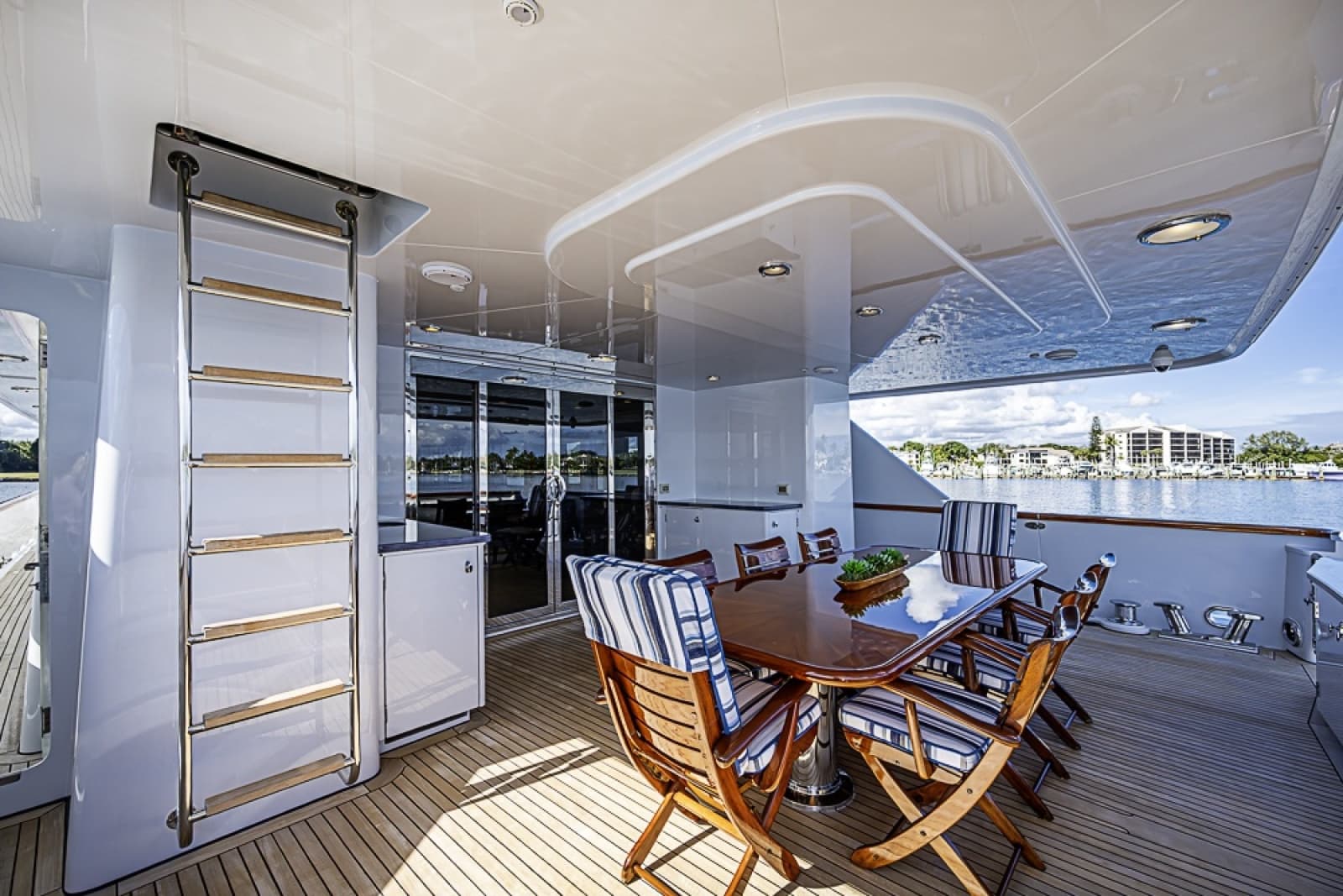 1997 Delta Marine Tri-Deck Motor Yacht - Photo 78