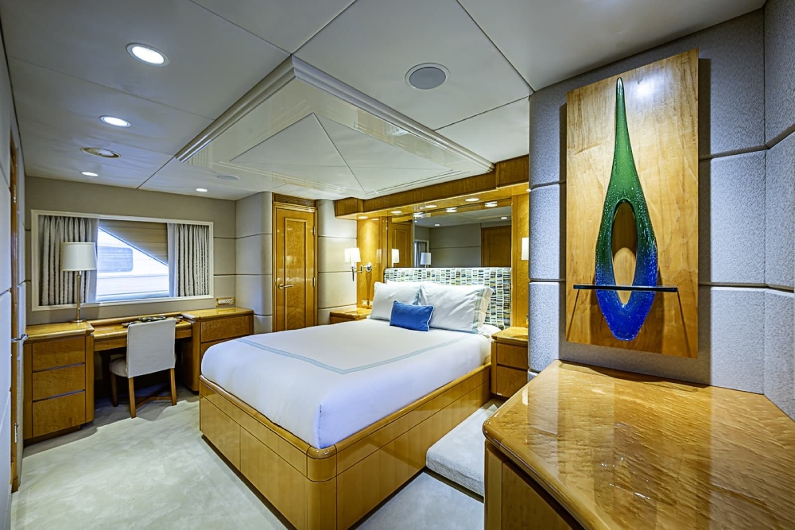 1997 Delta Marine Tri-Deck Motor Yacht - Photo 30