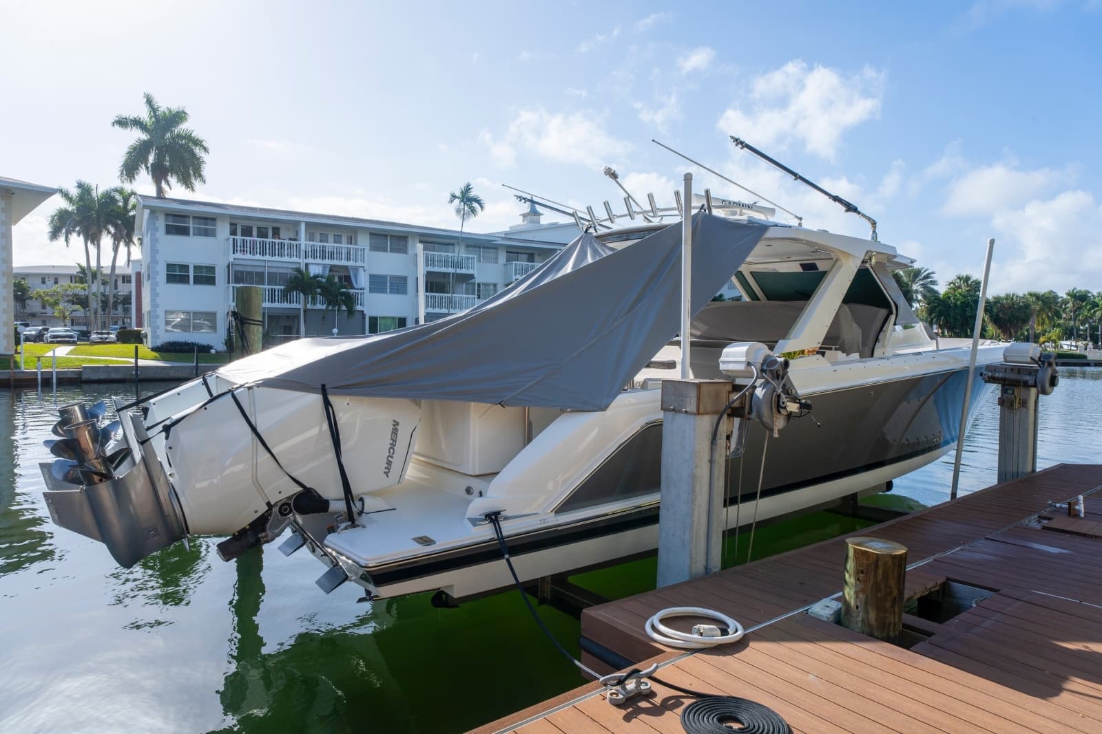 2024 Tiara Yachts 43 LS - Photo 48
