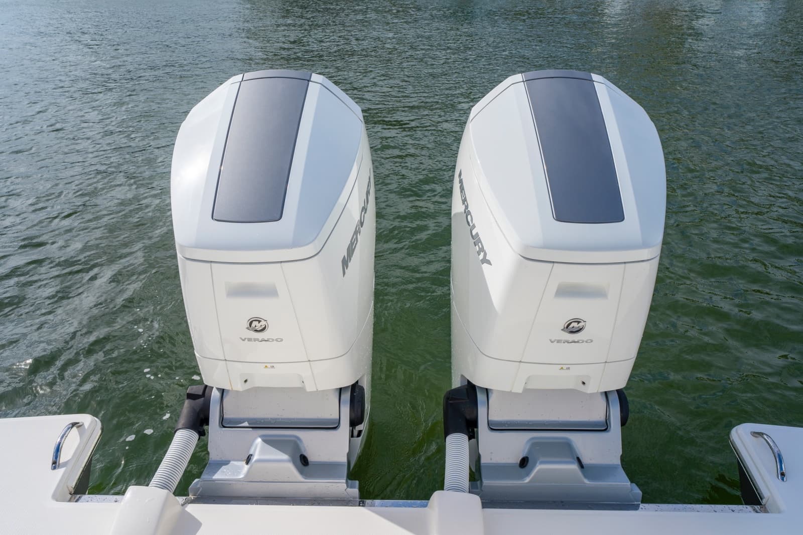 2024 Tiara Yachts 43 LS - Photo 47