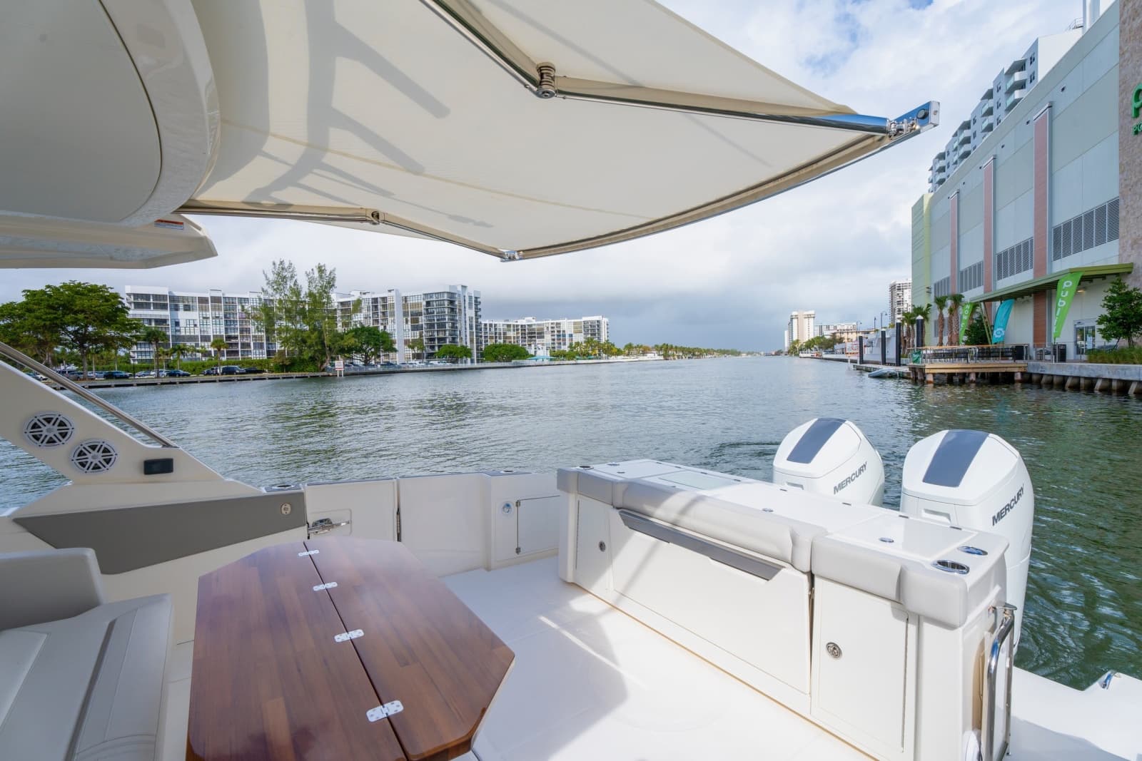 2024 Tiara Yachts 43 LS - Photo 25