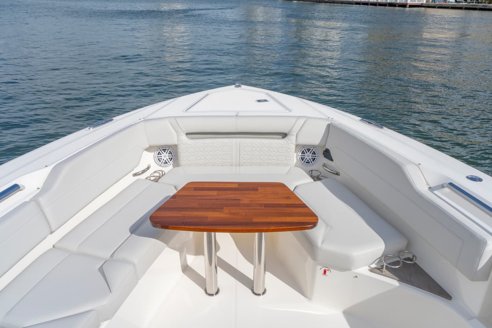 2024 Tiara Yachts 43 LS - Photo 9