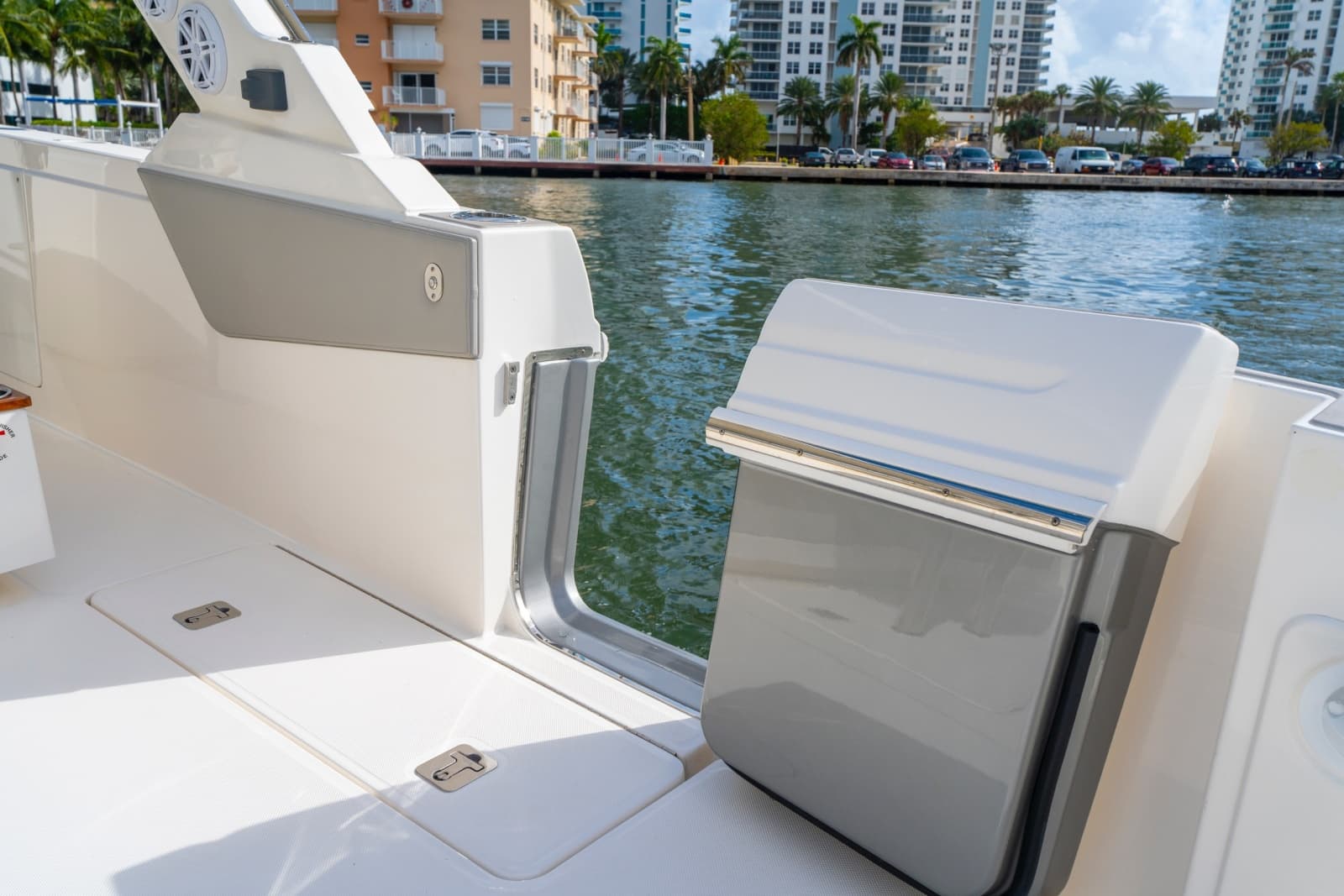 2024 Tiara Yachts 43 LS - Photo 42