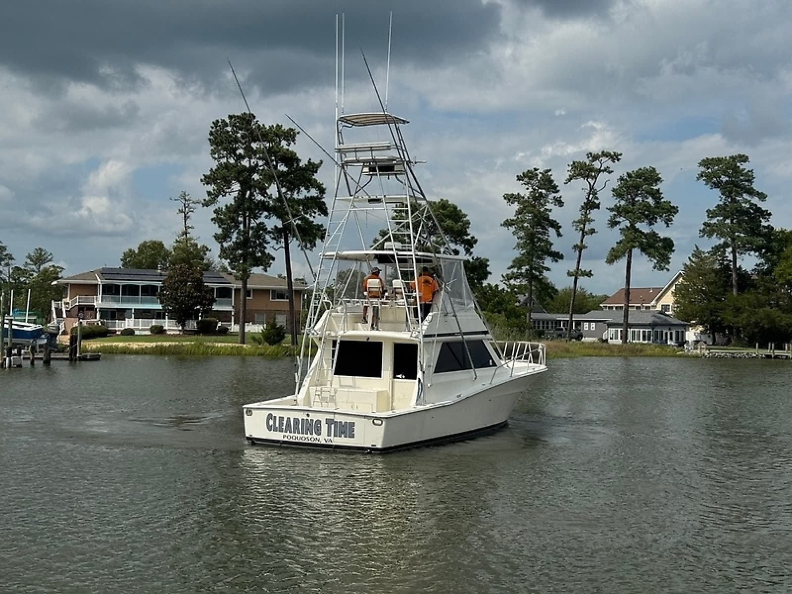 1990 Viking 43 Convertible - Photo 37