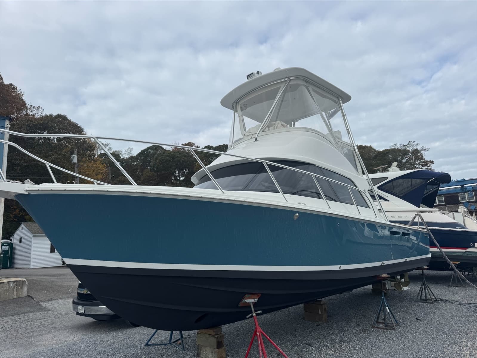 2021 Bertram 35 Flybridge - Photo 5