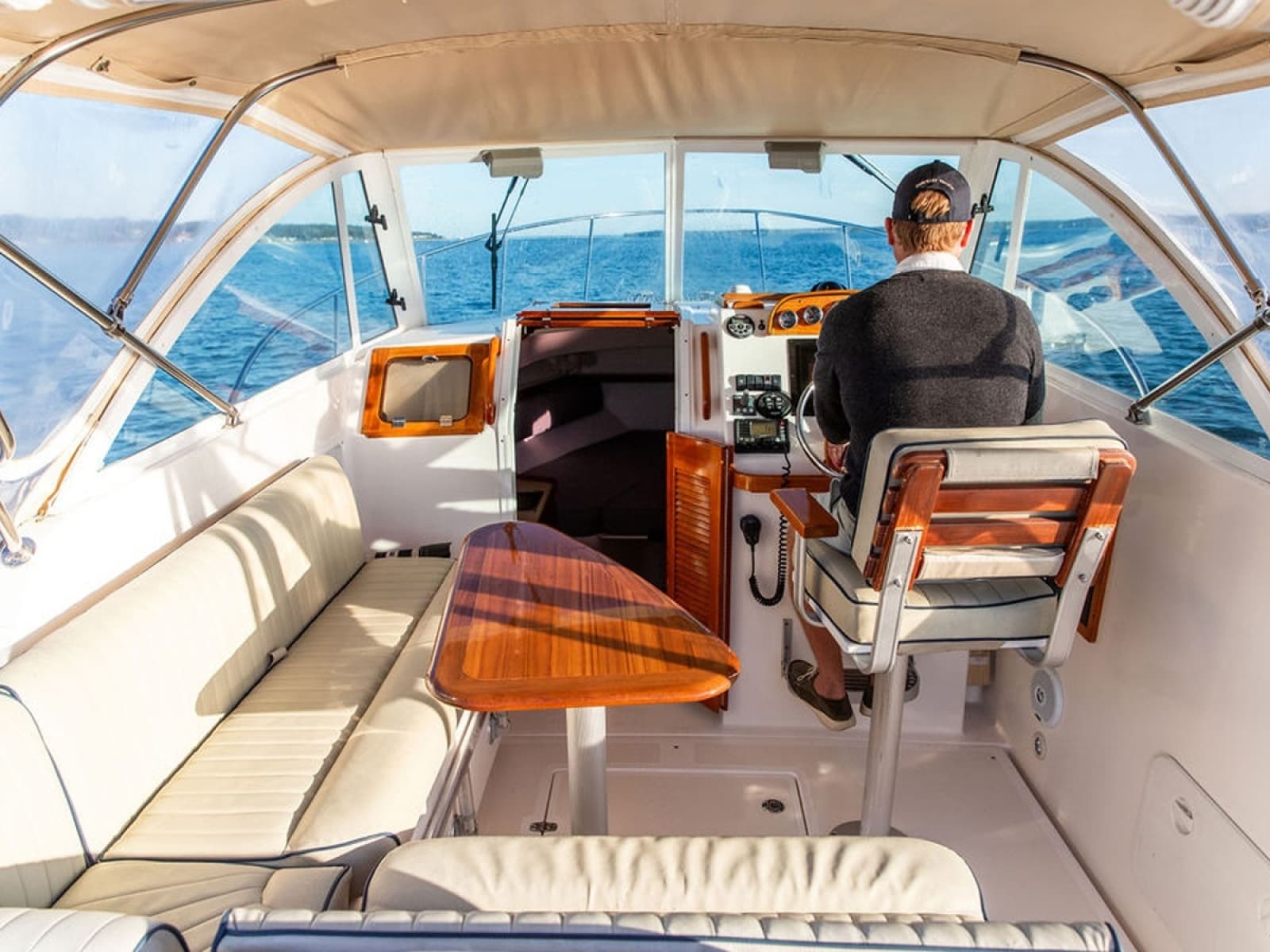 2007 Hunt Yachts Surfhunter 29 - Photo 8