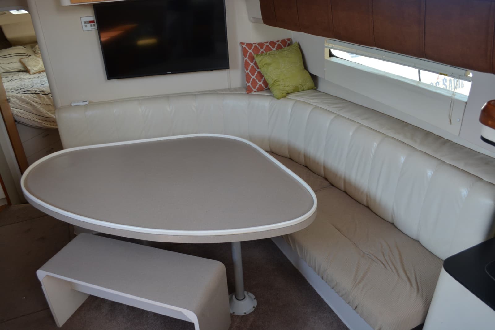 1995 Mainship 37 Motor Yacht - Photo 22