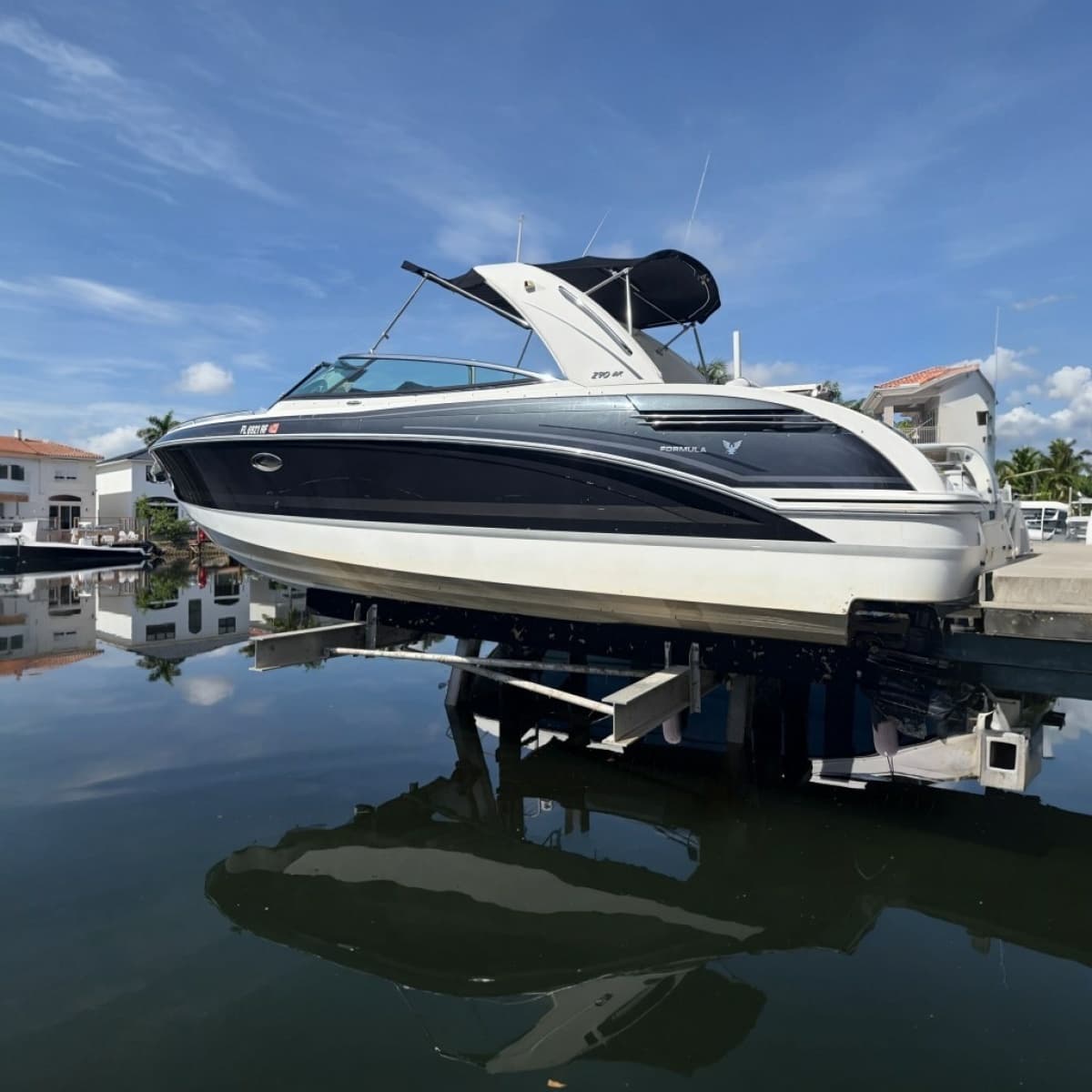 2017 Formula 290 Bowrider - Photo 1