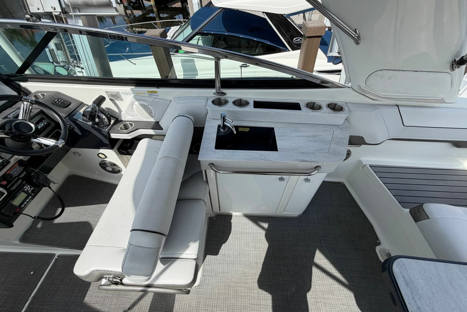 2017 Formula 290 Bowrider - Photo 11