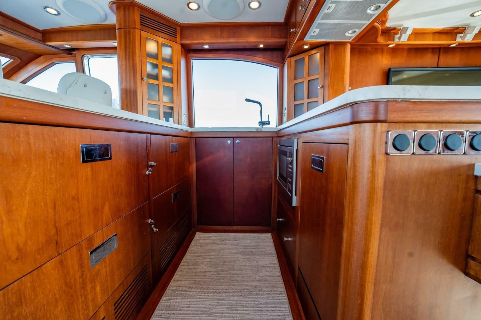 2006 Vicem 62 Custom - Photo 43