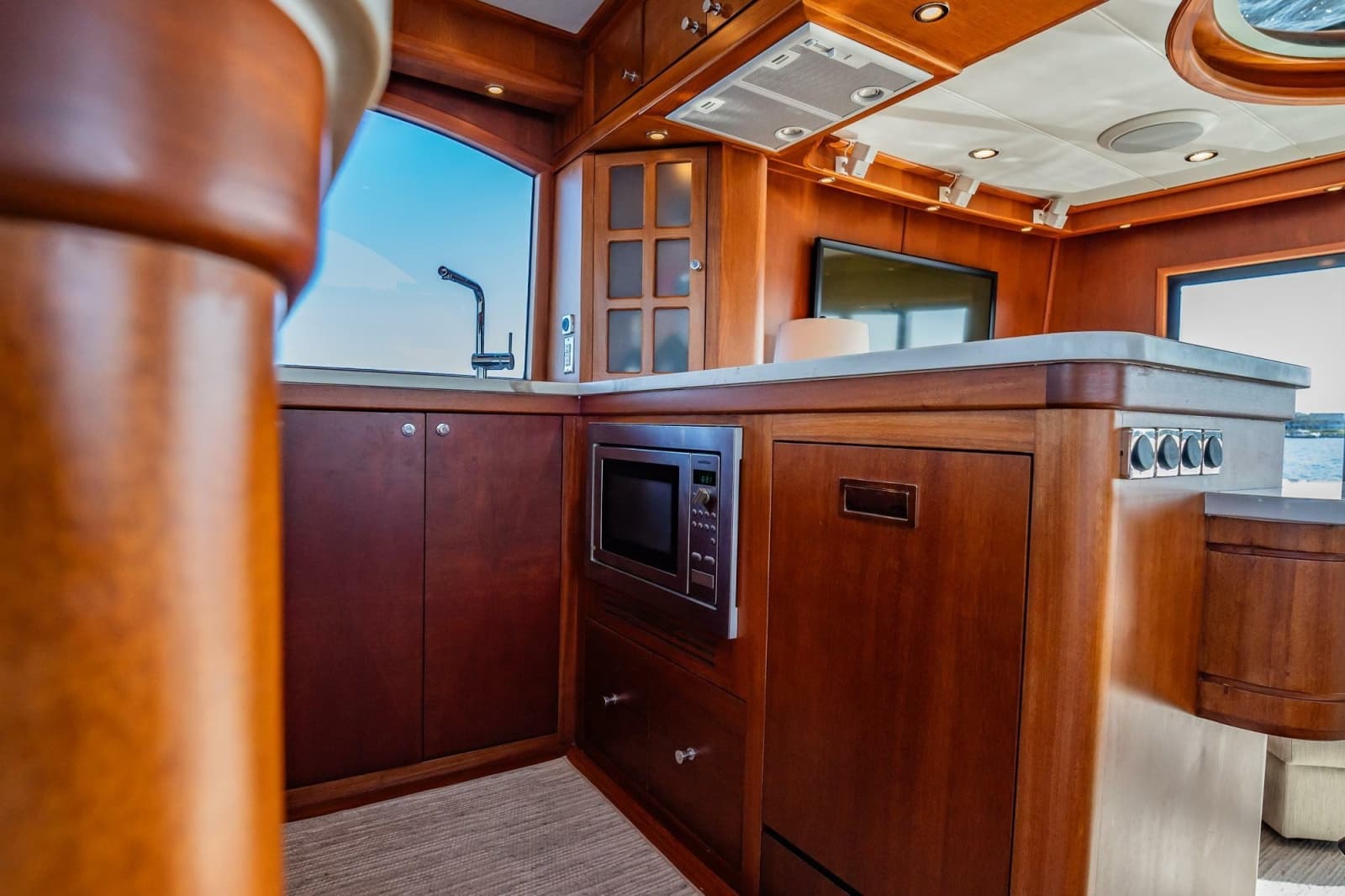 2006 Vicem 62 Custom - Photo 39